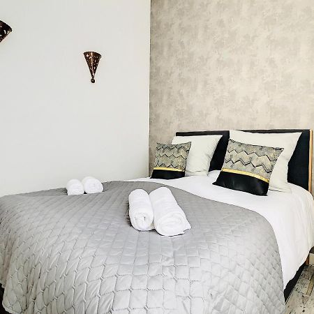 2 Bedroom Luxury Flat Cannes Center La Croisette المظهر الخارجي الصورة